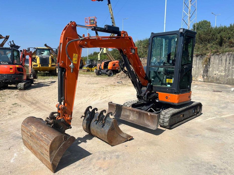 2022 Hitachi zx33u-6 escavadora de rastos borracha