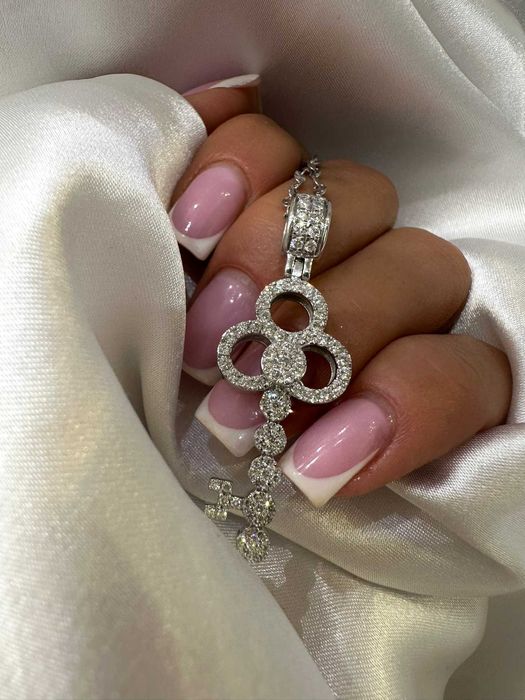 Wisiorek kluczyk z diamentami naturalnymi 0.90 CT