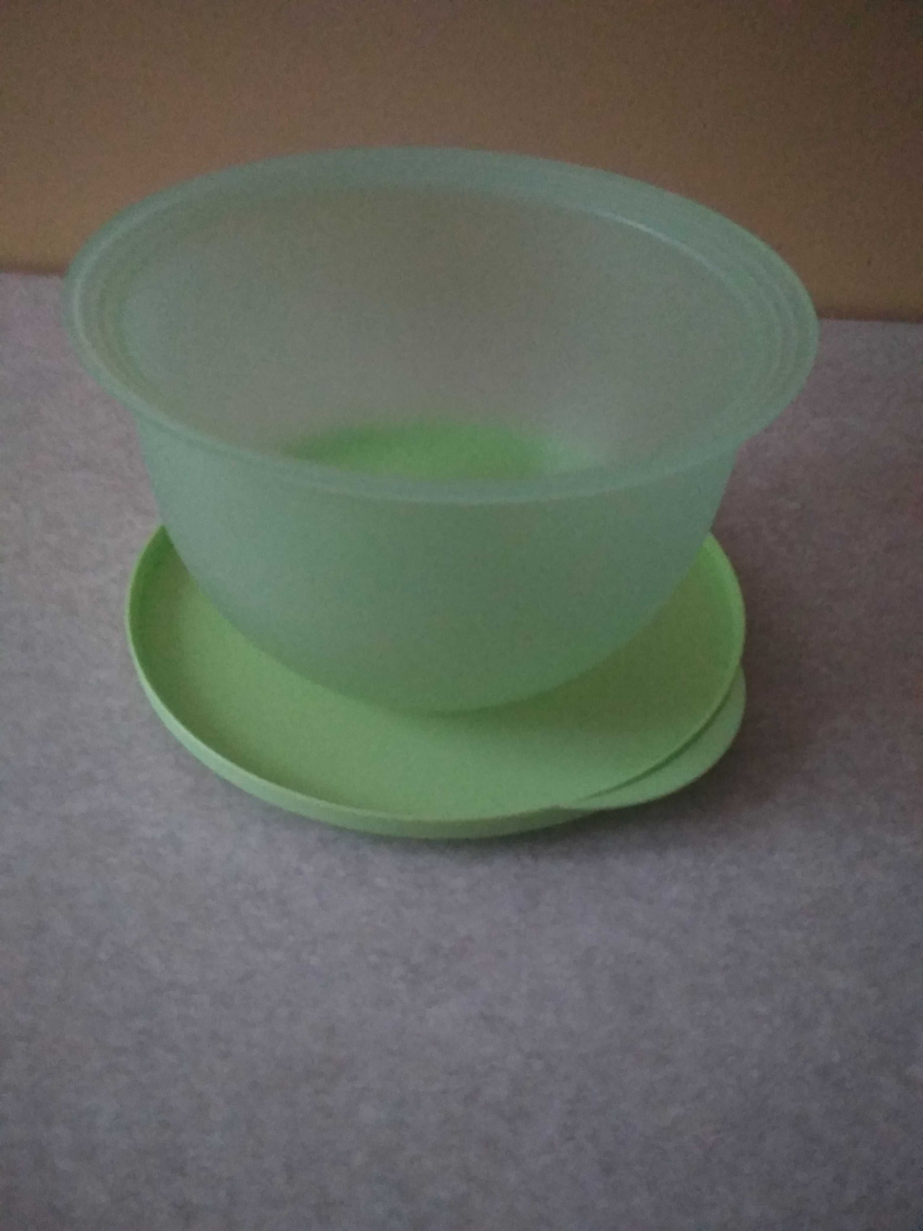 Tupperware pojemnik 1,3 l i Gratis