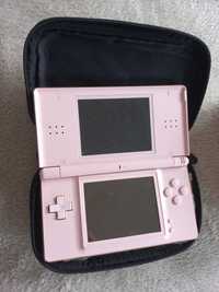 Nintendo DS cor de rosa em boas condições.