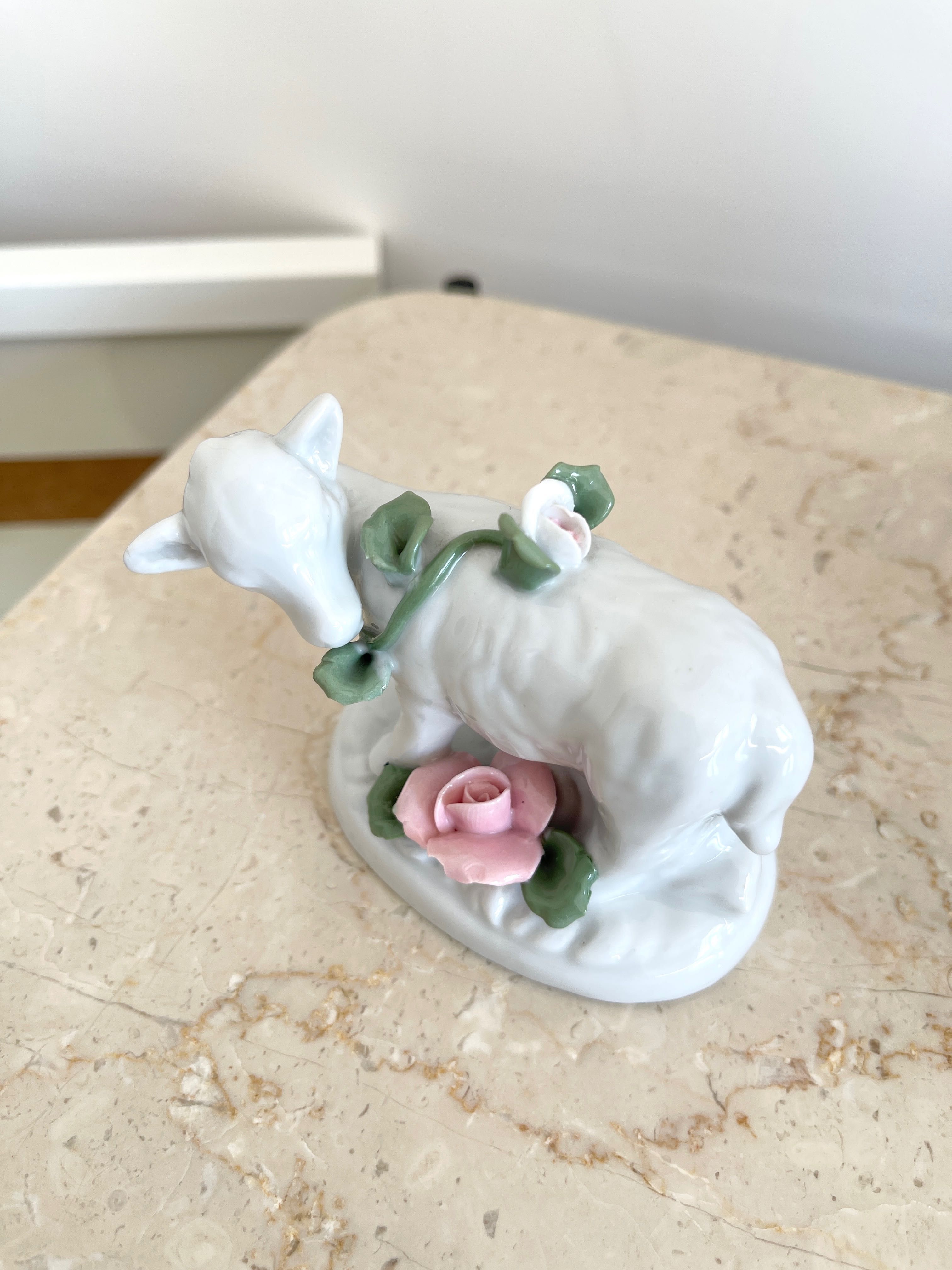 Śliczna porcelanowa figurka zwierzątko zwierzęta porcelana antyk