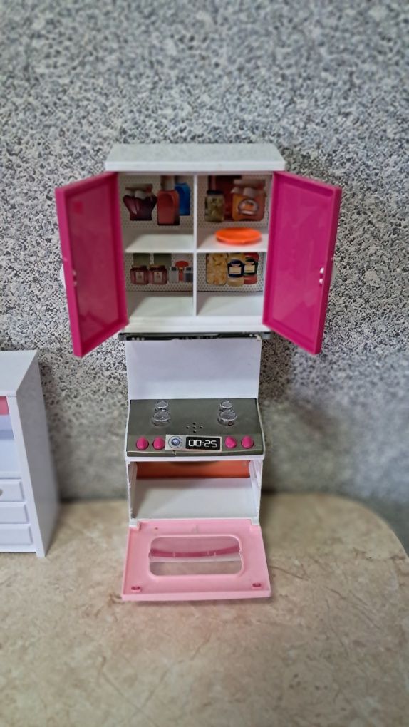 Мебель для куклы  Барби и подобных Холодильник Кухня Шкаф Пелинальный