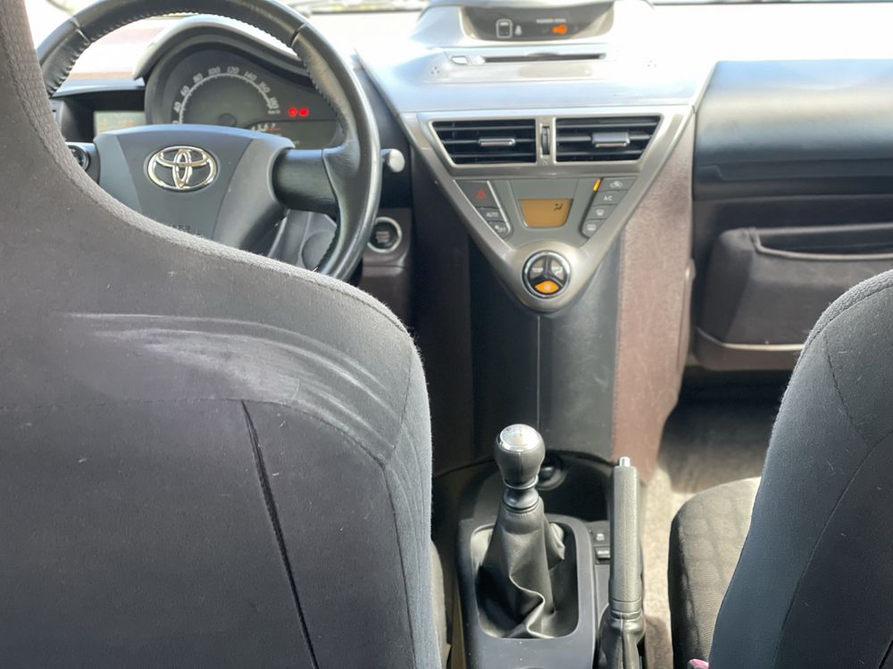 Toyota iQ 1.0 VVT-i