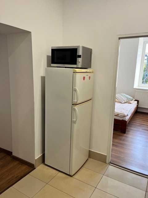 Noclegi pracownicze 20 zł netto za dobe . Możliwość dowozu.