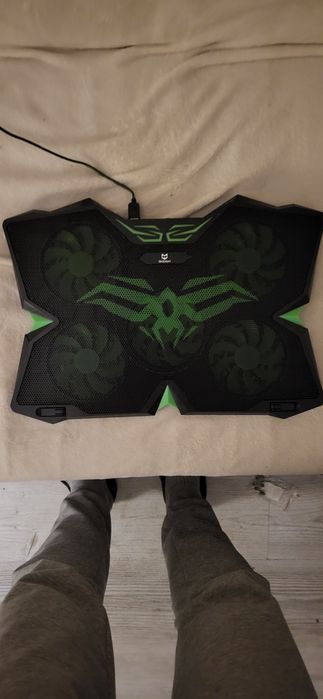 podkładka chłodząca(do laptopa) stan dobry, okazja