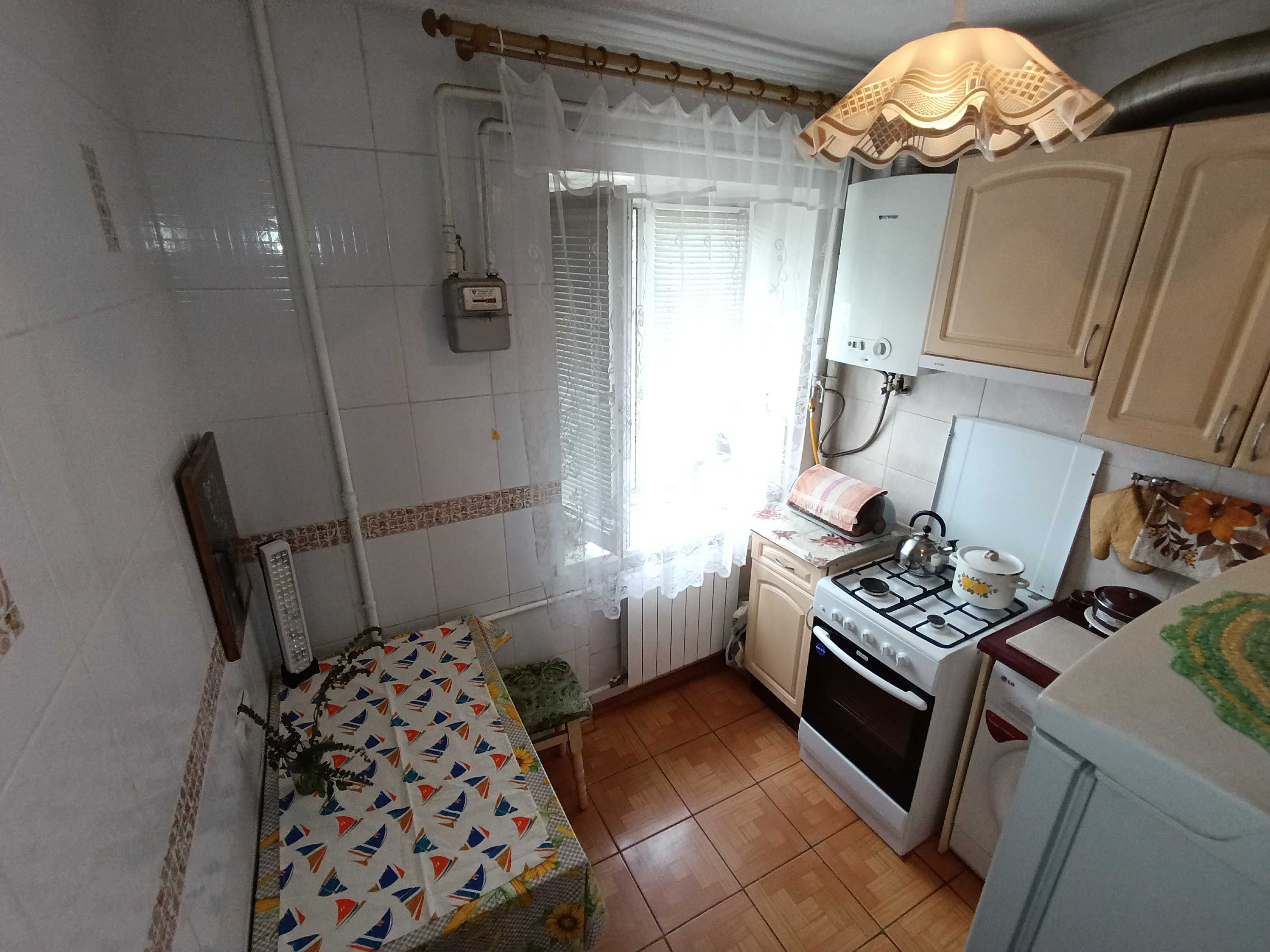 Продам 2-ком квартиру г. Буча ул. Полевая ЦЕНТР, этаж 2, общ. 45 м2