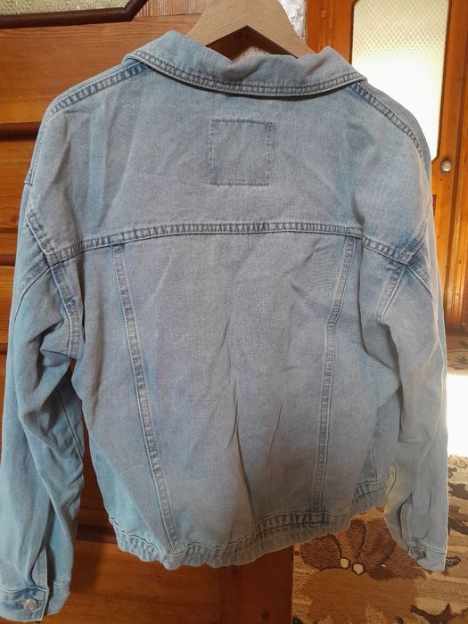 Джинсова куртка жіноча