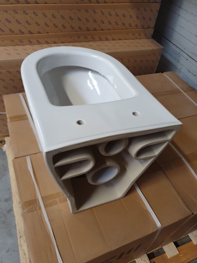 Zentrum miska wc podwieszana bez deski