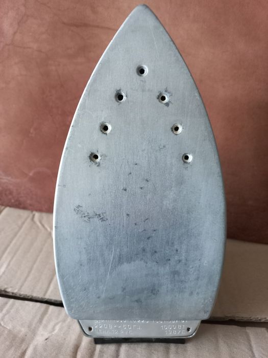 Продам утюг рабочий.