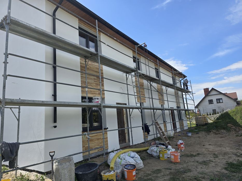 Wynajem rusztowań , steple budowlane , maszyny do osuszania  itp.