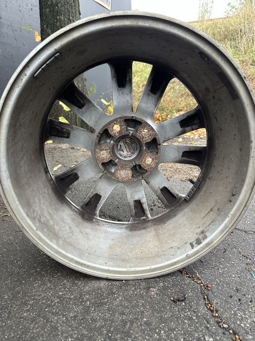 Диски Nissan R17 5х114,3 ЕТ40 dia66.1