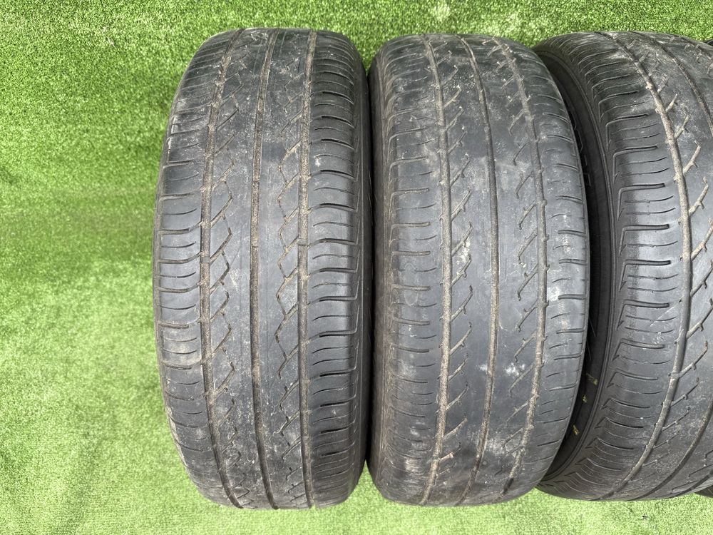 Резина Шини 215/65 R16 Hankook K406
