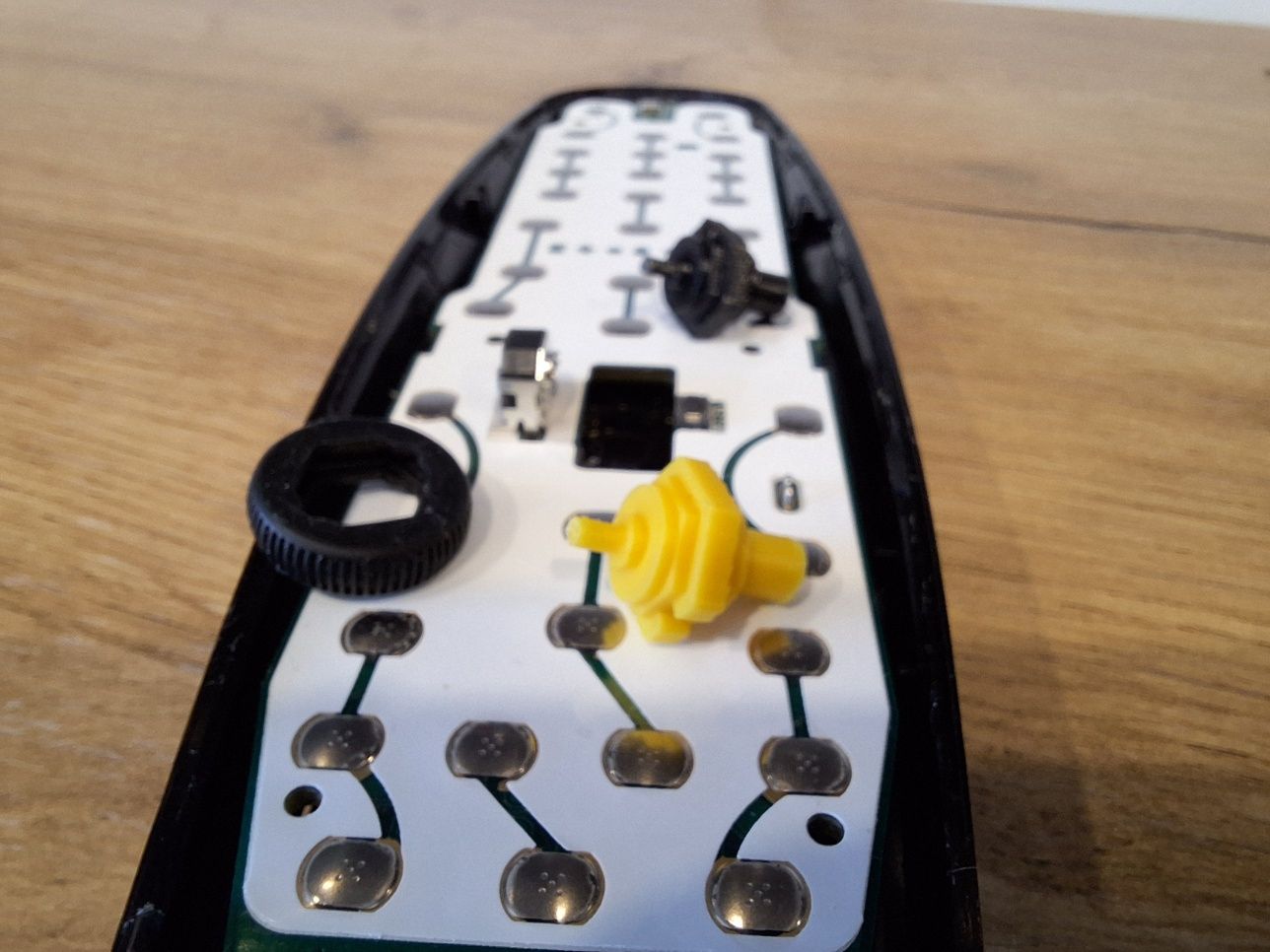 TV LG Magic Remote pilot kółko naprawa scroll