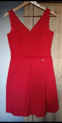 Czerwona sukienka z kieszeniami