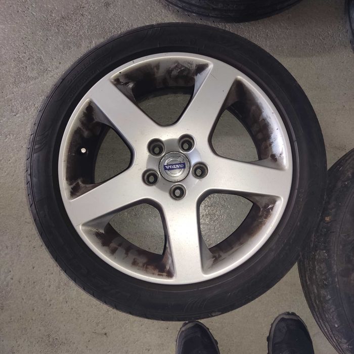 Felgi aluminiowe Volvo R17 5x108 ET50 Oryginał + Opony Fulda