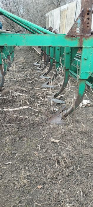 Продам срочно  Культіватор трёх метровий