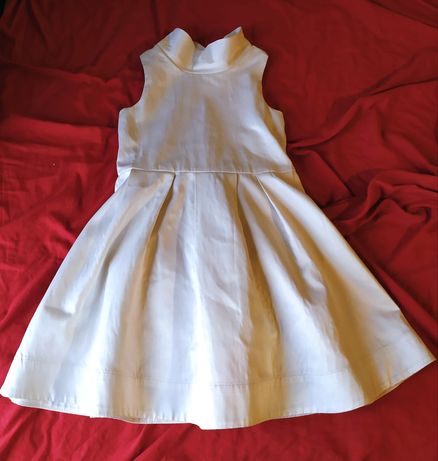 Милое белое платье