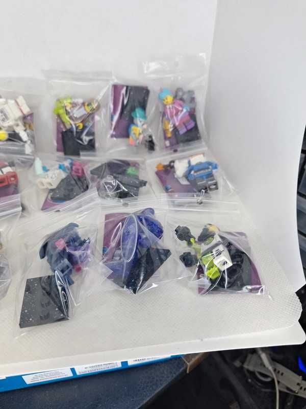 Kompletna seria 26 minifigurek lego seria kosmiczna
