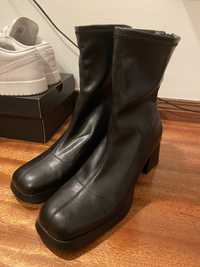 Botas pretas Zara