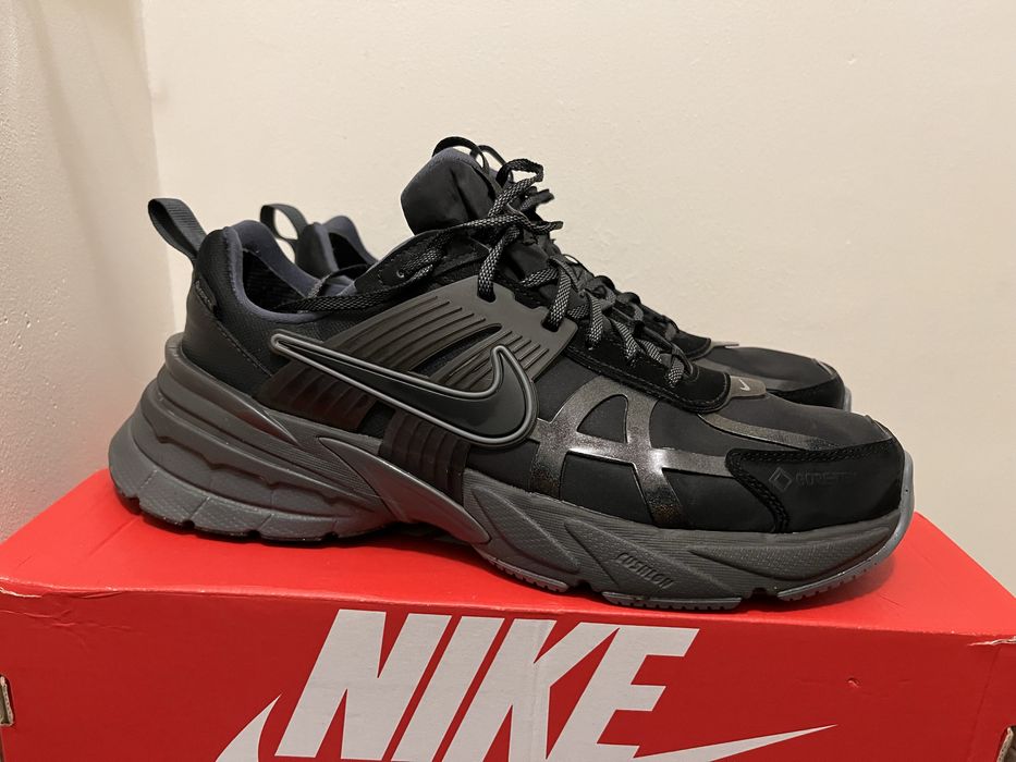 nike v2k run gore tex