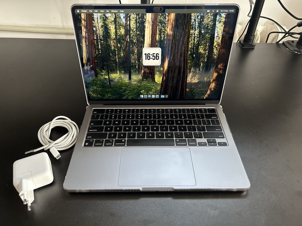 Apple MacBook Air 13.6" Retina M2