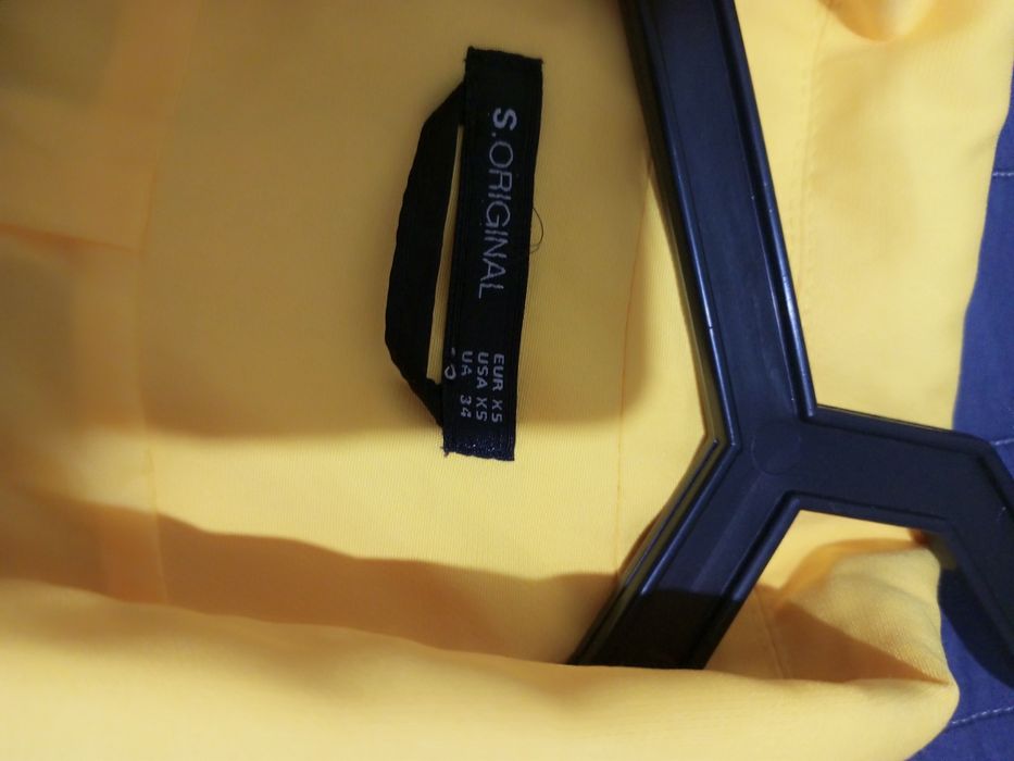 Стильный яркий брючный костюм