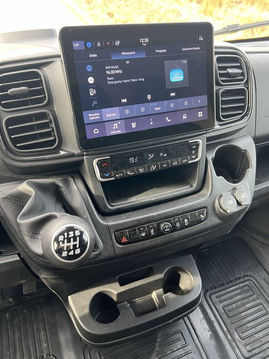 Wynajem Nowa Toyota Proace Max wypozyczalnia dostawczy