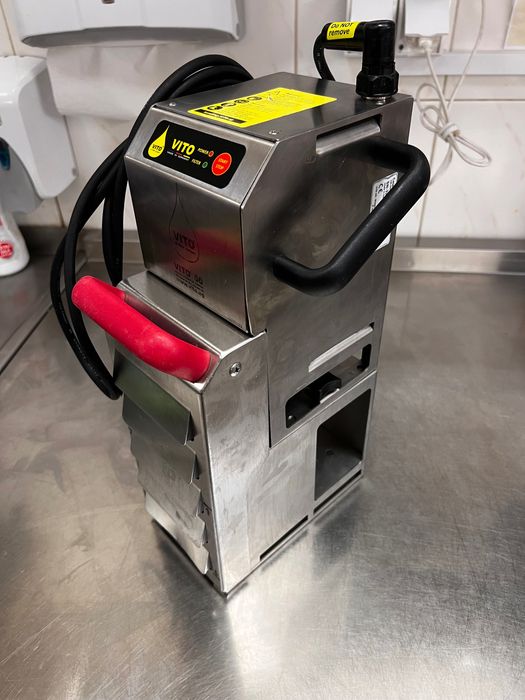 Urządzenie filtrujące olej i fryturę VITO 50 (40x filtr w zestawie)