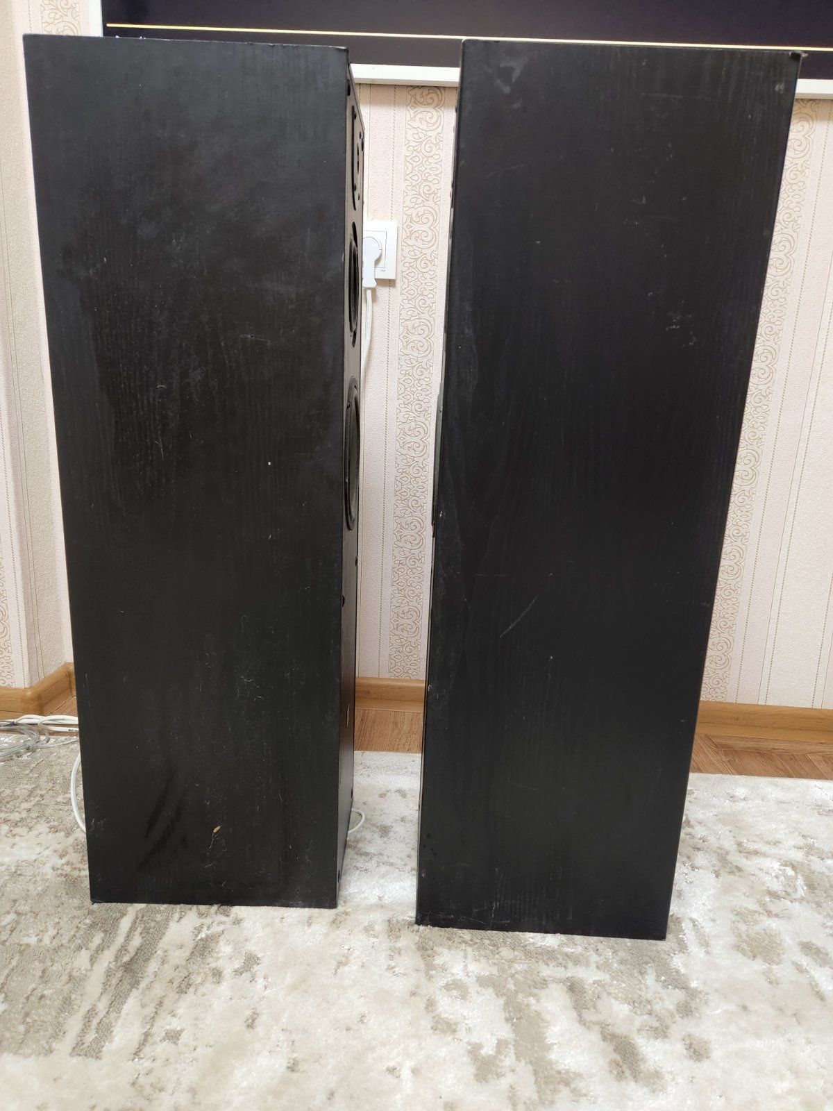 Продам колонки JBL MK 1000