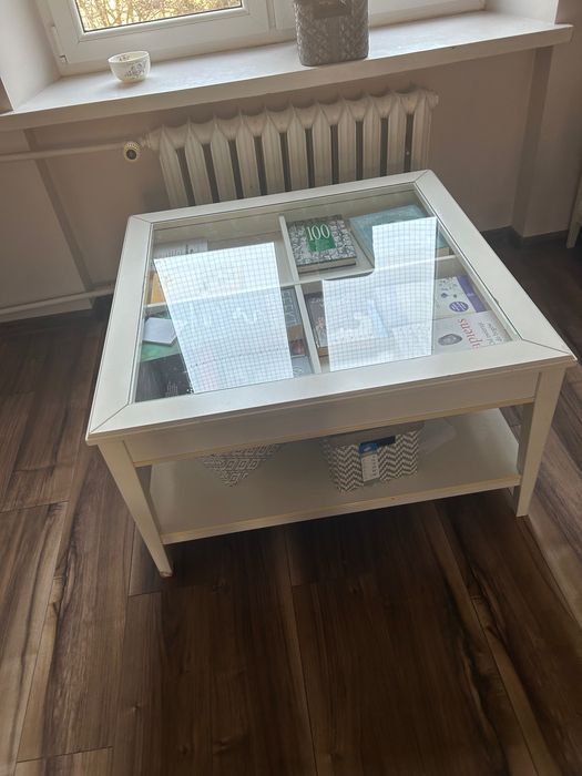 Stolik kawowy biały