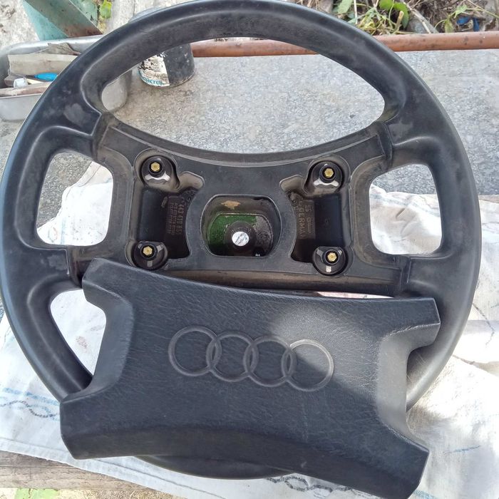 Кермо до ауді100с3