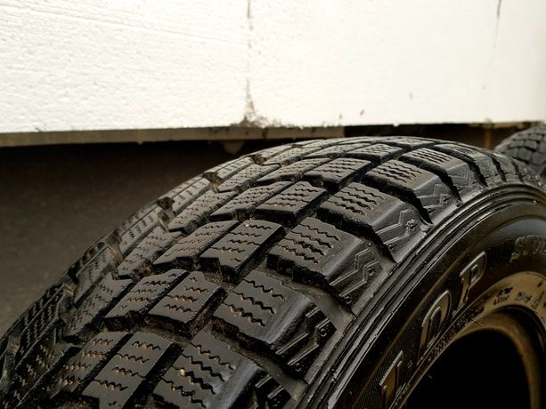 Зимние шины DUNLOP GRANDTREK 215/65/16 в отл.сост