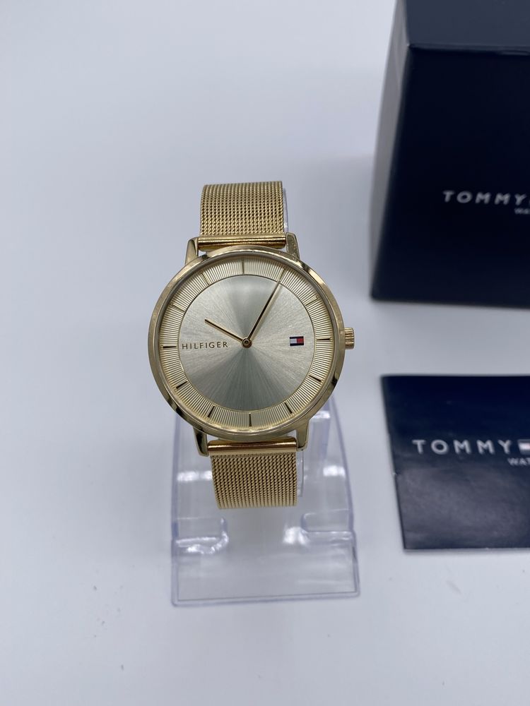 Oryginalny Zegarek damski Tommy Hilfiger Tea Złoty klasyczny Modny