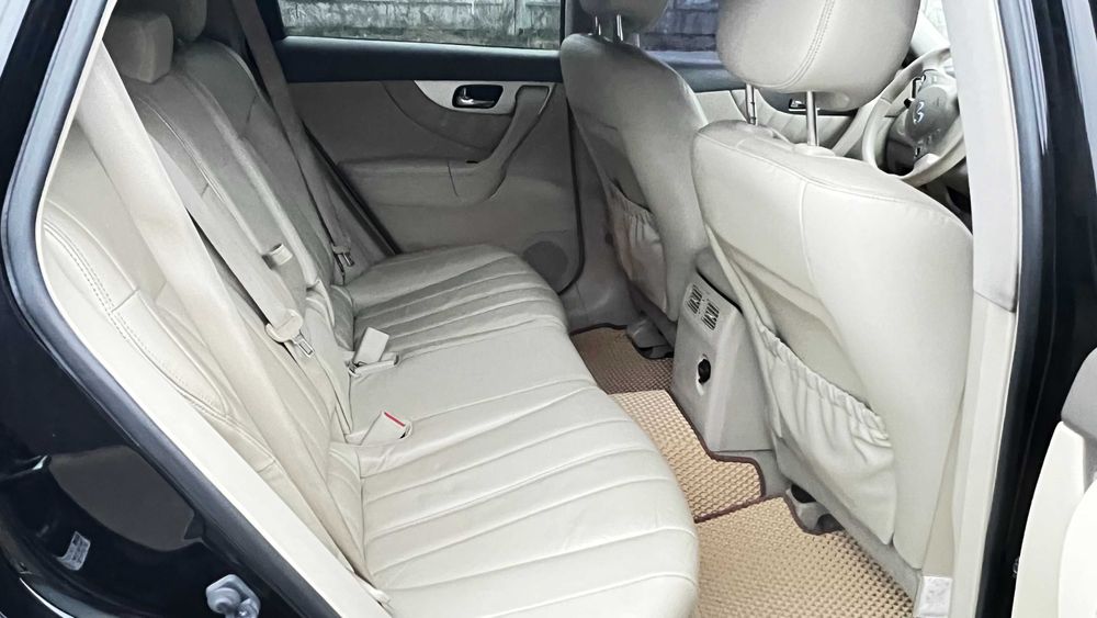 Infiniti QX70  3,7 2016 р