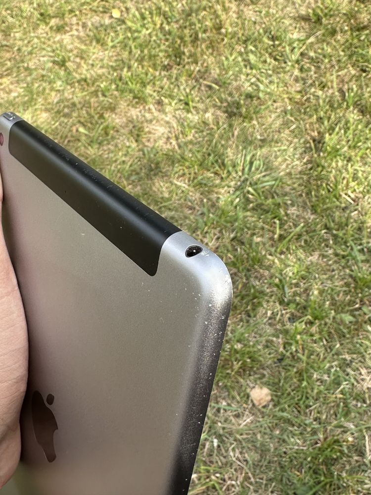 Планшет Apple iPad 6 LTE  9,7" Айпад 6