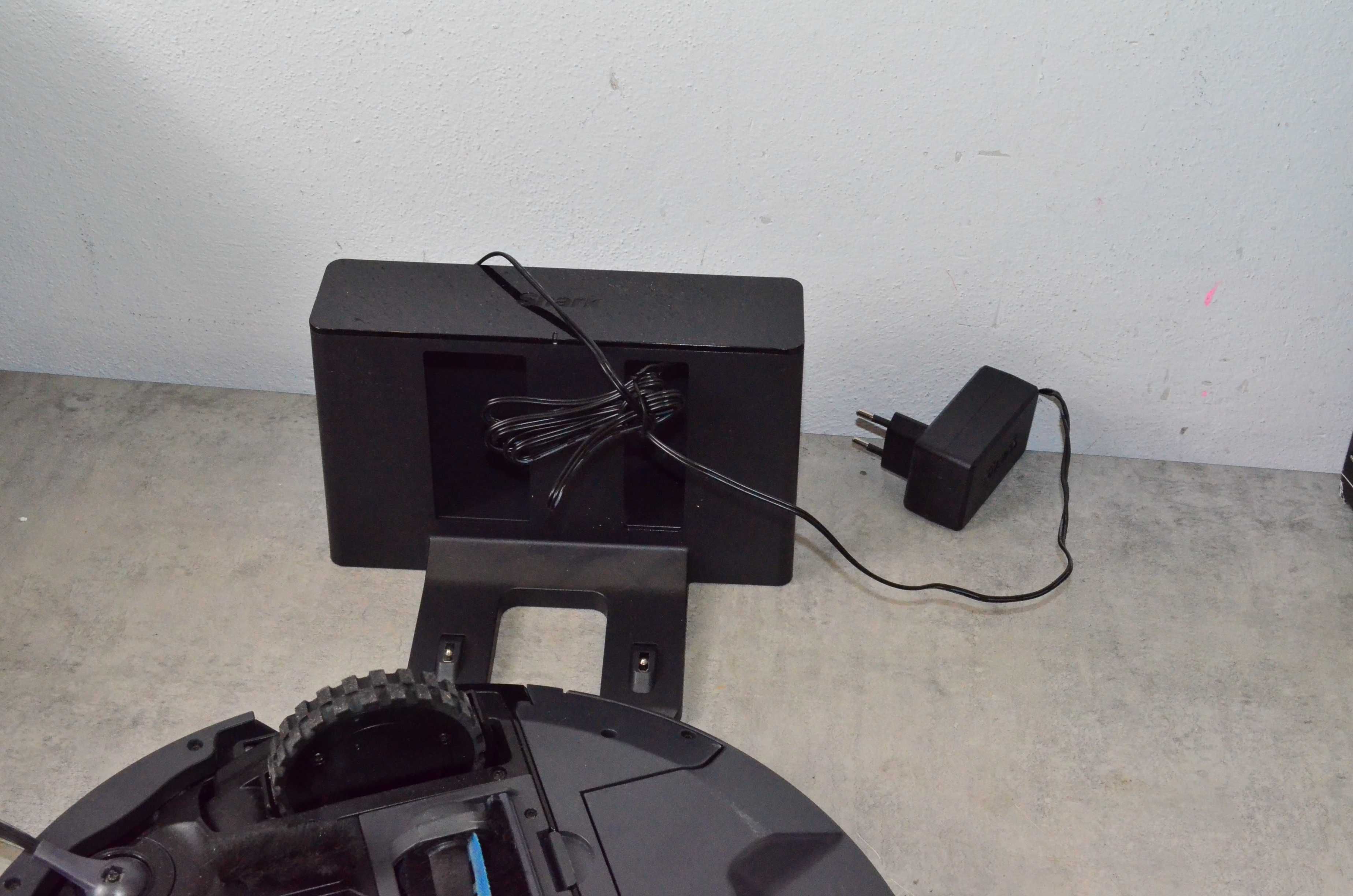 Robot sprzątający odkurzacz Shark AI ROBOT RV2001EU