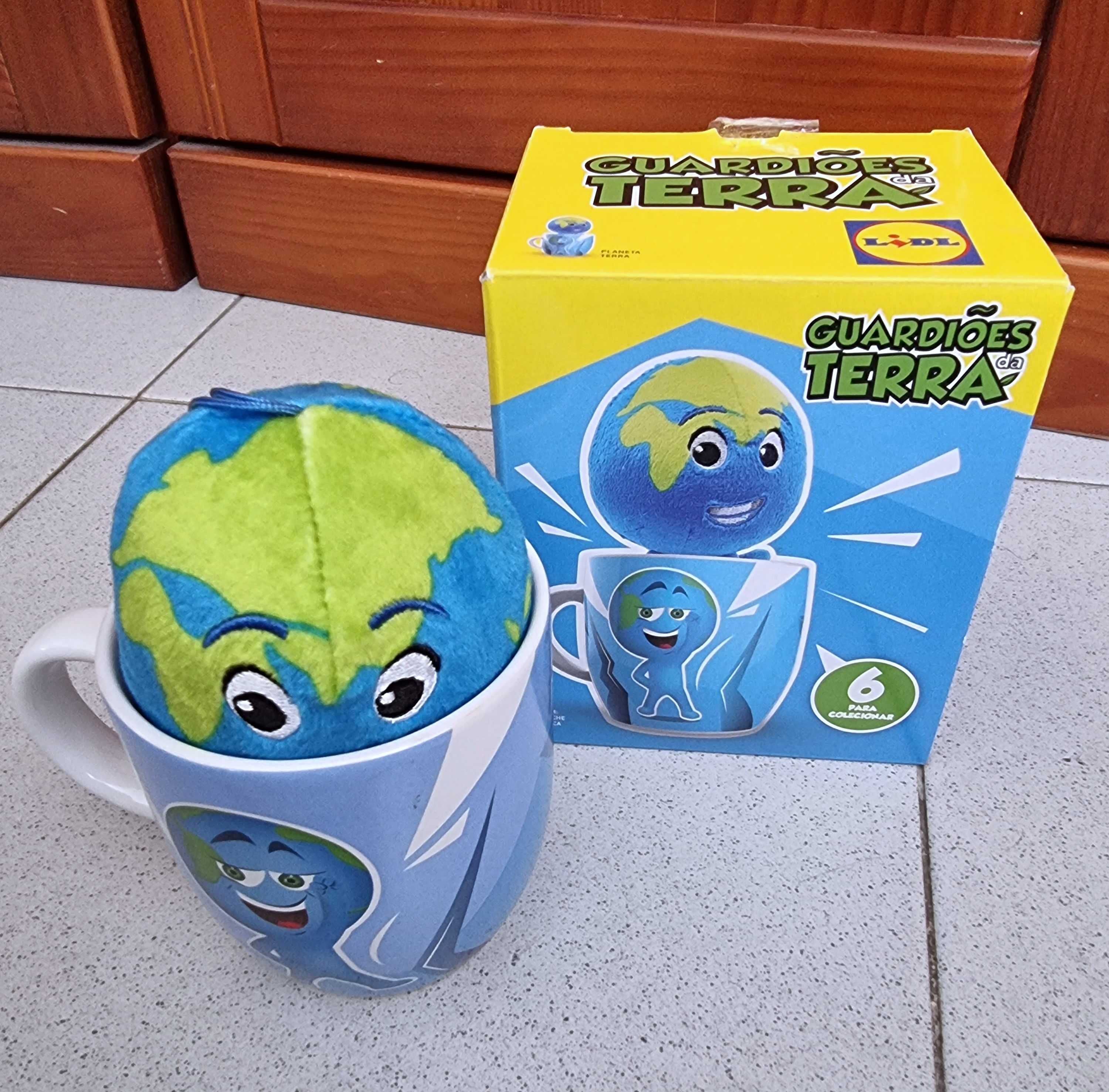 Caneca e boneco Guardiões da Terra - novos