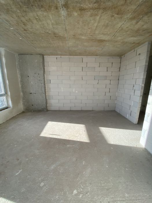 ЖК Манхеттен 73 м2 кухня студія 25м2