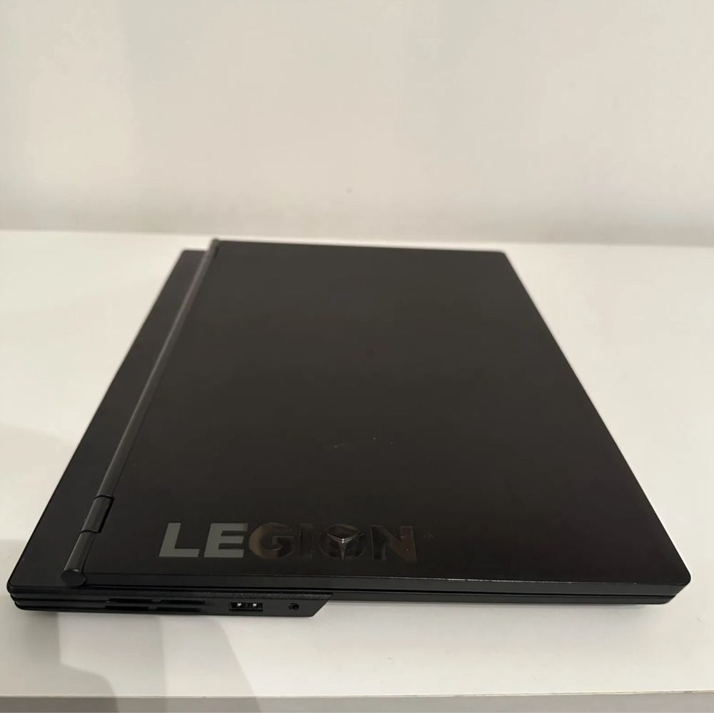 Lenovo legion y540 -15irh-pg0