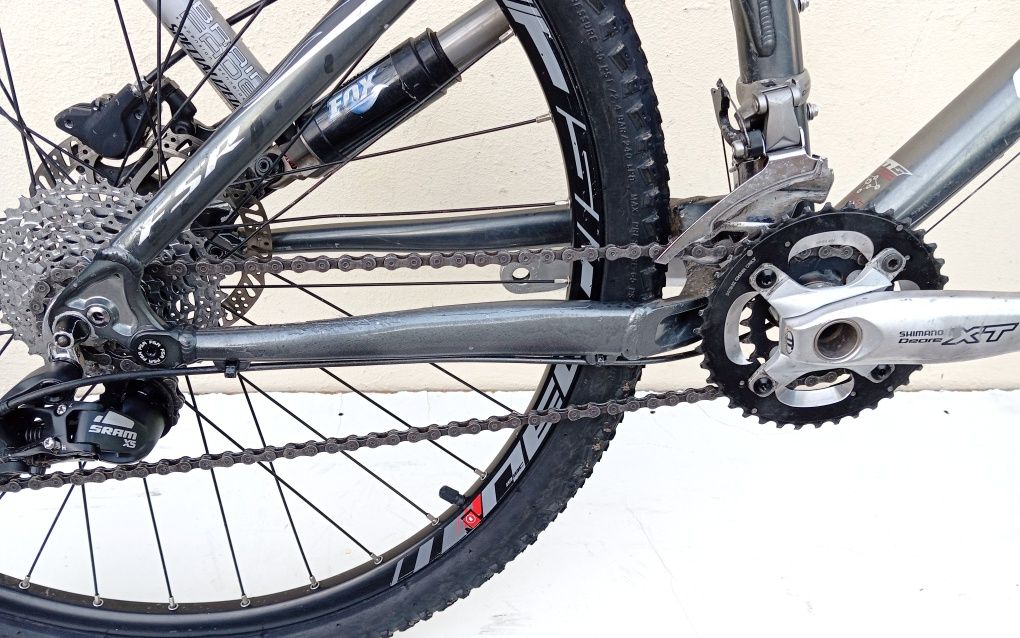 JF-Bikes  suspensão total Specialized Epic 27,5  L