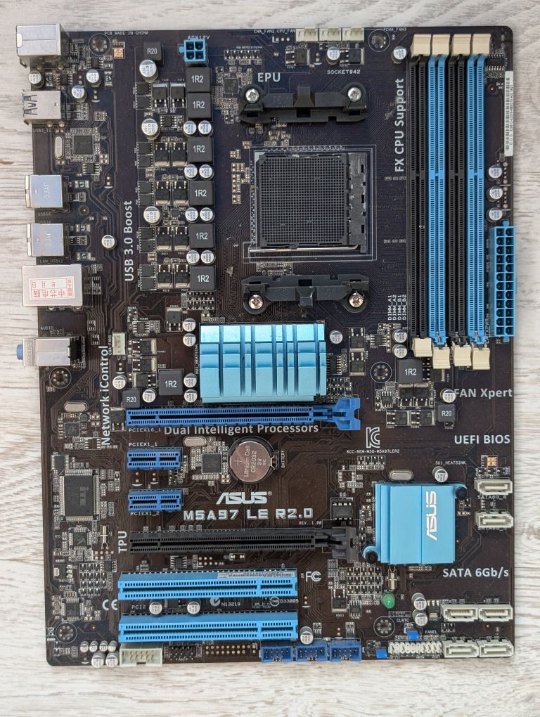 Материнскаие платы 775+Проц+Охлад. 4ядра ; ASUS ; DDR2 ; AMD AM2 AM2+