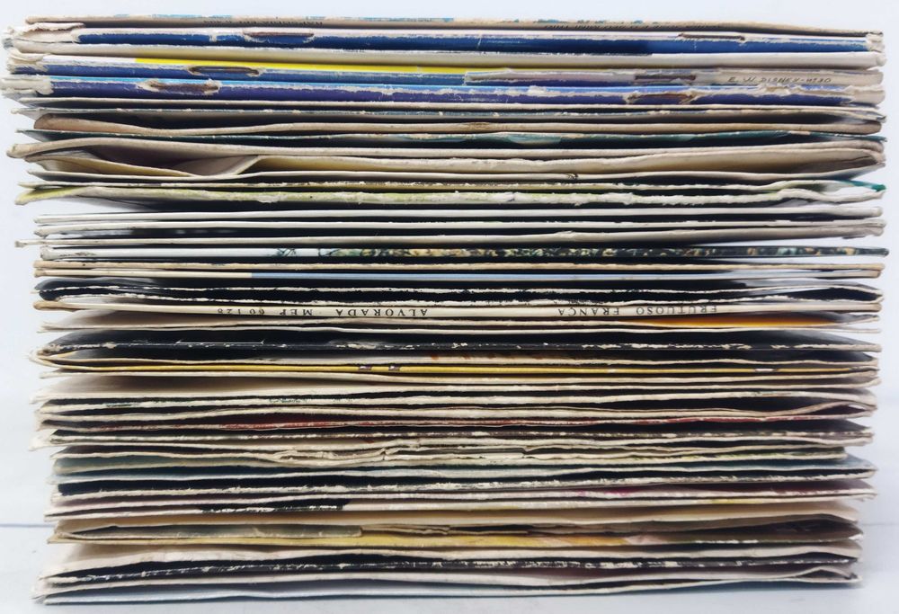 Vinil. Lote 50 Singles Música Portuguesa