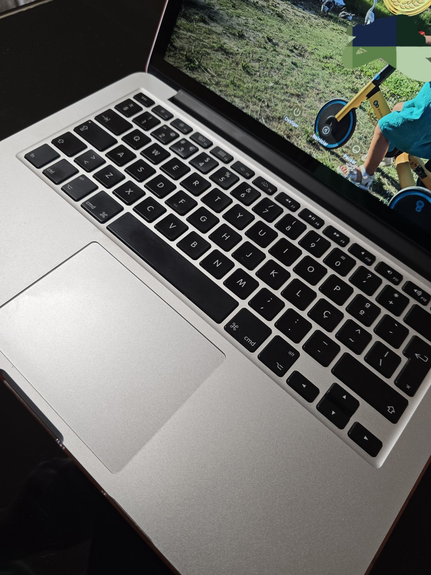 Macbook Pro 13 retina mid 14 (na caixa, com ofertas)