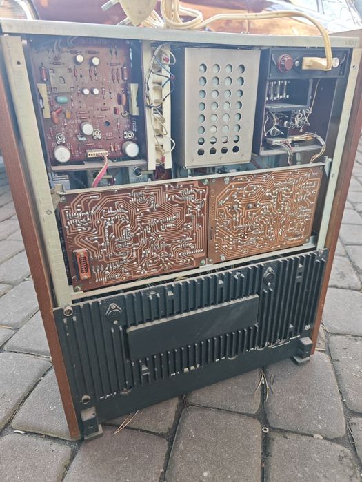 Магнитофон Ростов 105 стерео, радиодетали