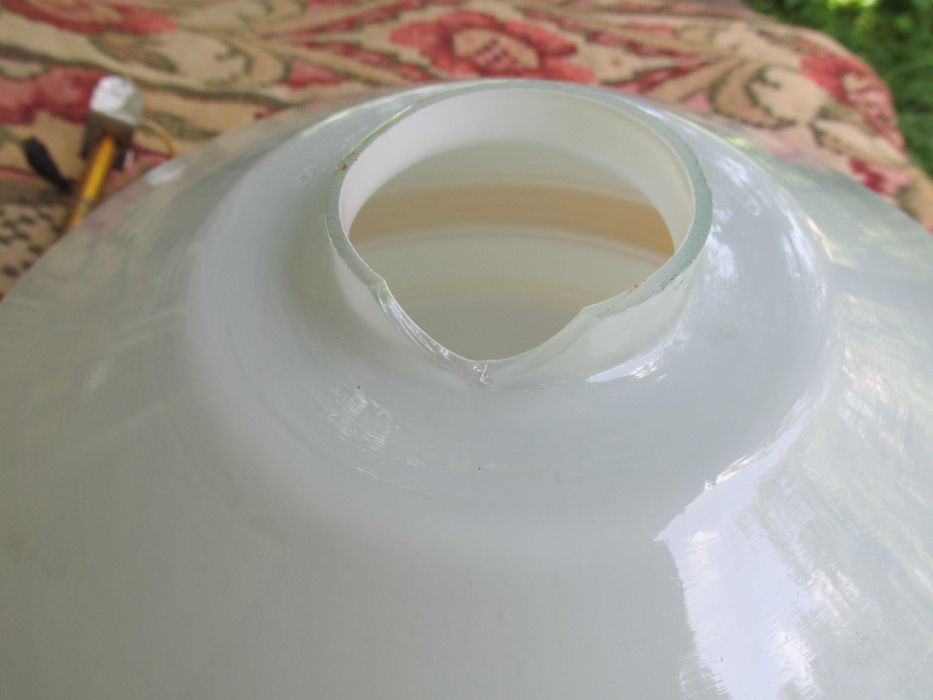 Светильник потолочный.