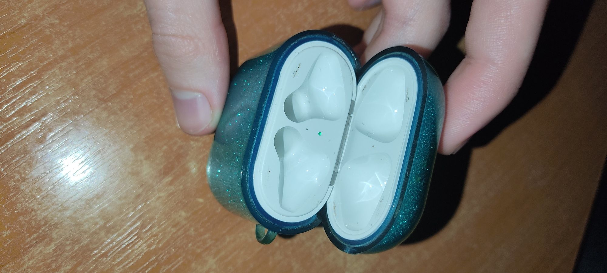 Charging Case for Airpods 2 / Зарядний Кейс для наушників Airpods 2