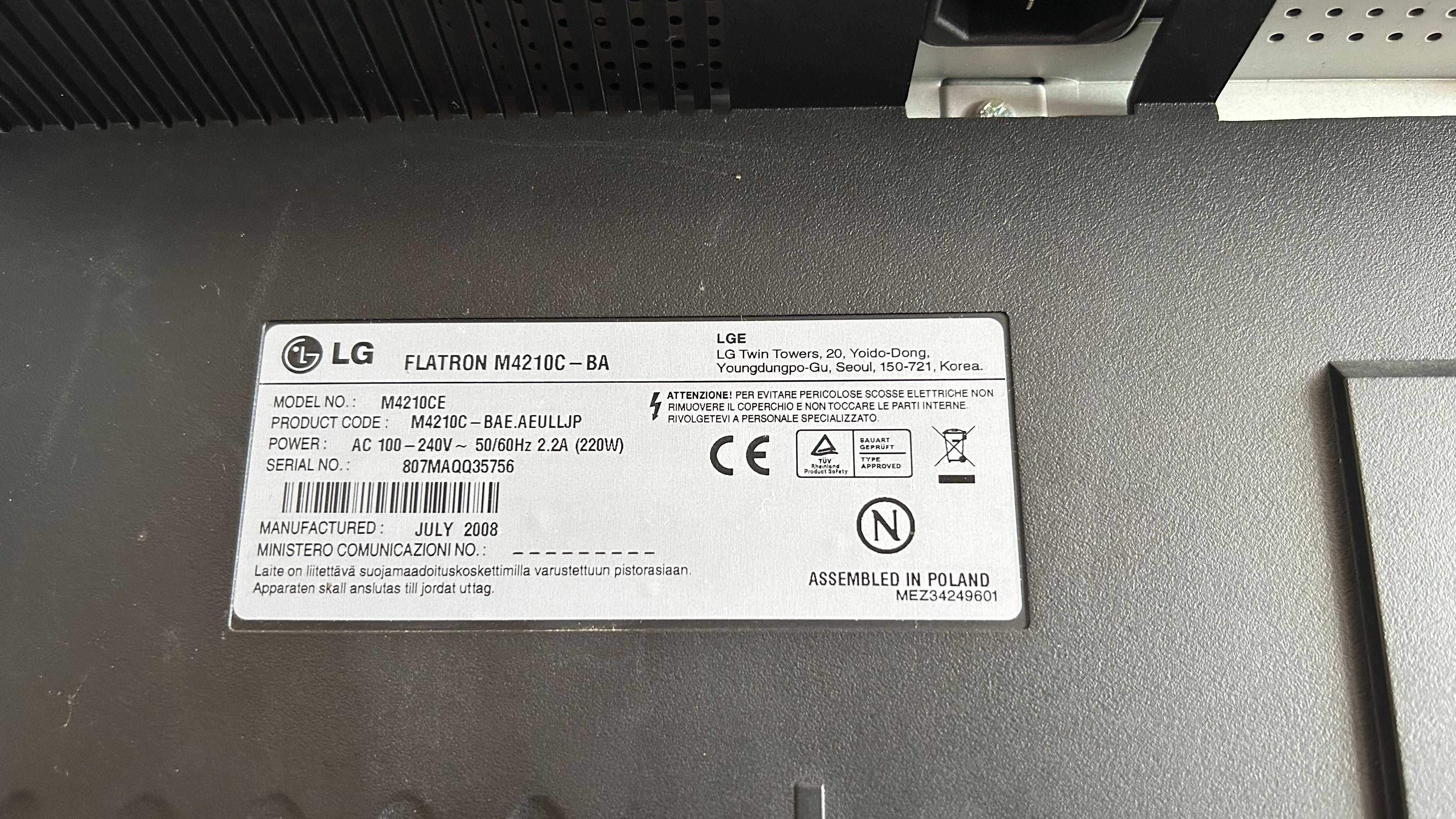 Монітор LG M4210C - BA. 42" 107см