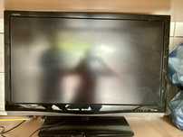 Stary tv sharp aquos 37 cali