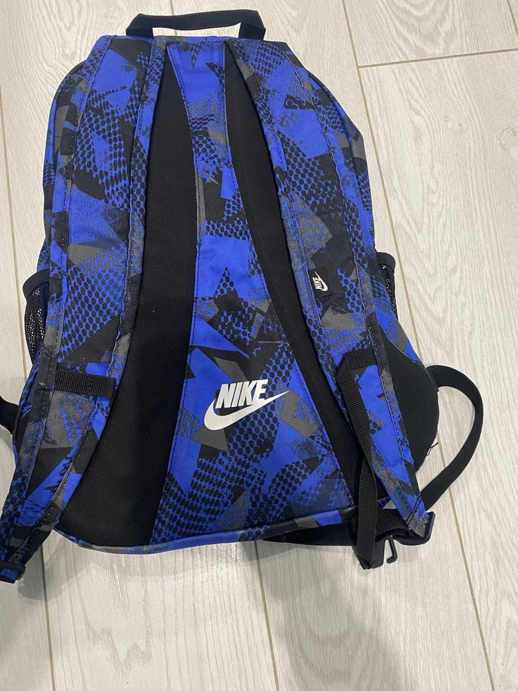 Рюкзак nike backpack вмісткий практичний