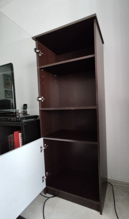Móvel vitrine de sala